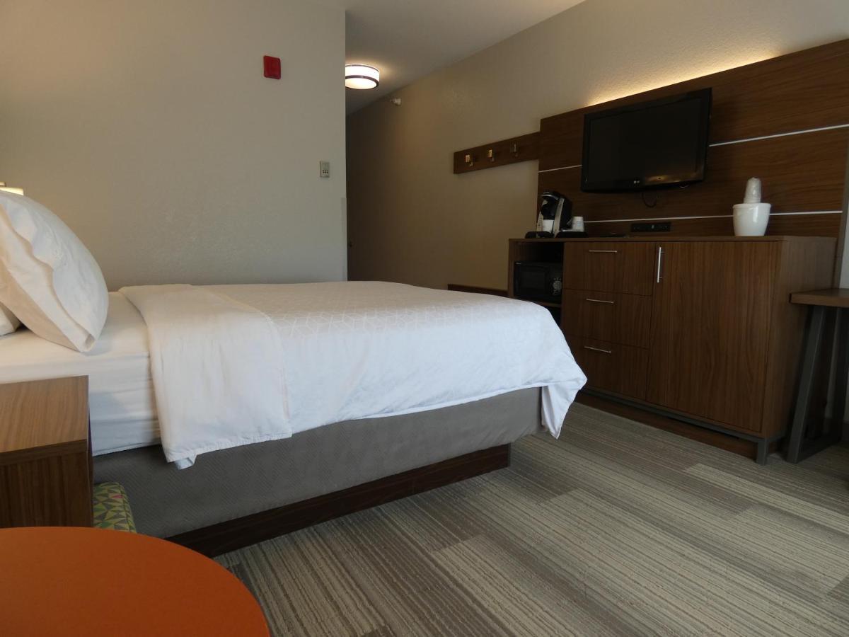 Express & I-70/exit 359 By Ihg Hotel