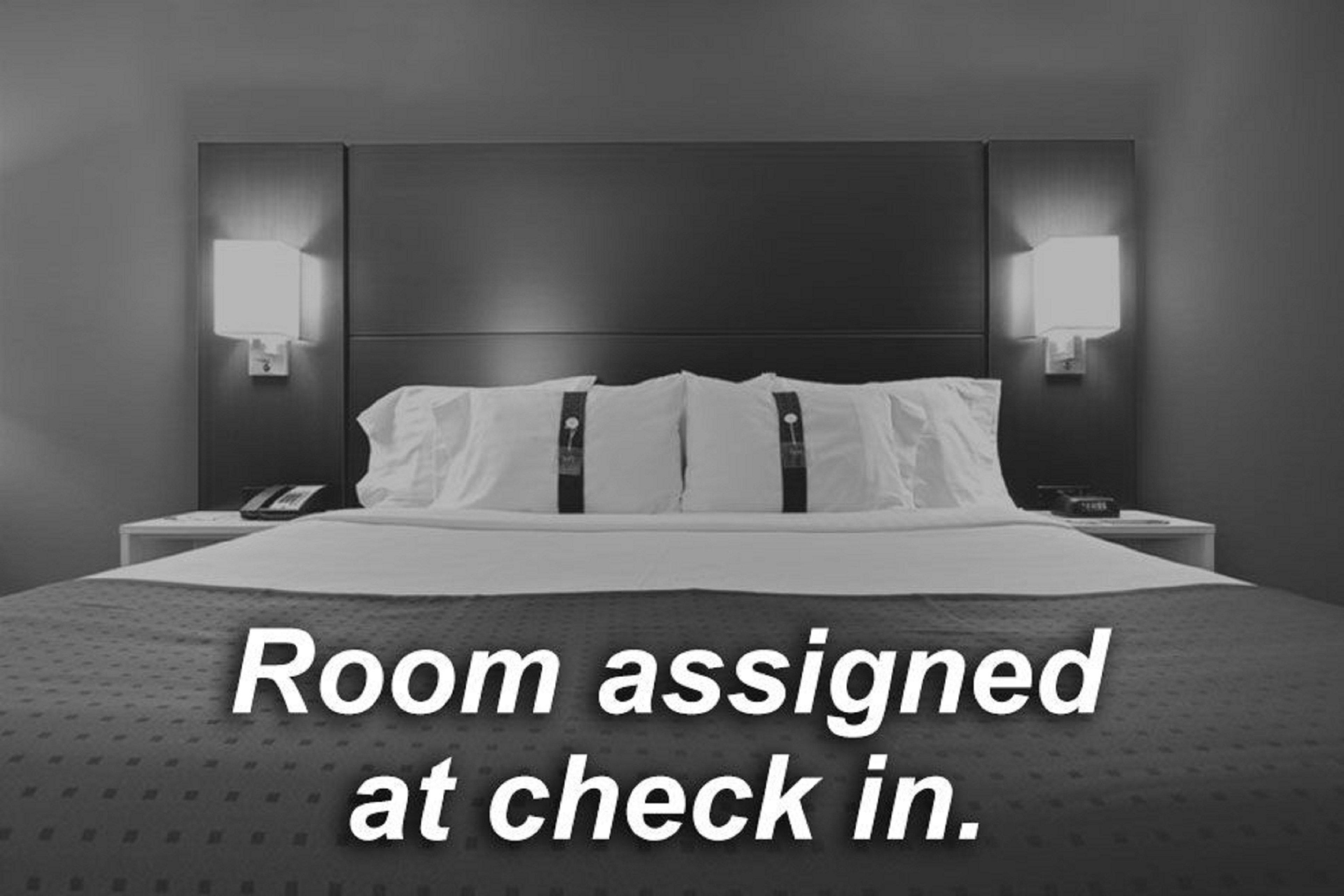 Hotel Express & I-70/exit 359 By Ihg