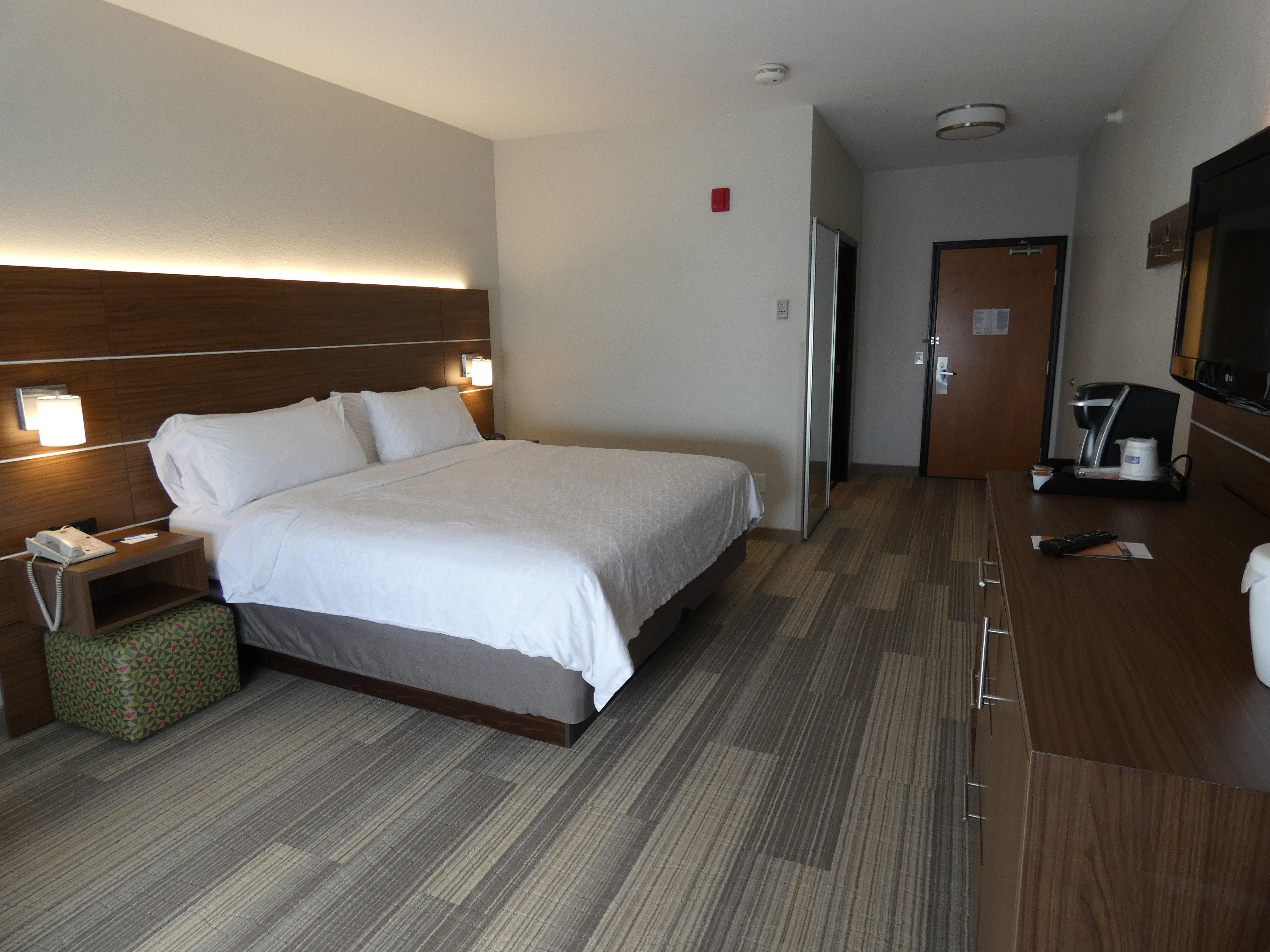 Hotel Express & I-70/exit 359 By Ihg