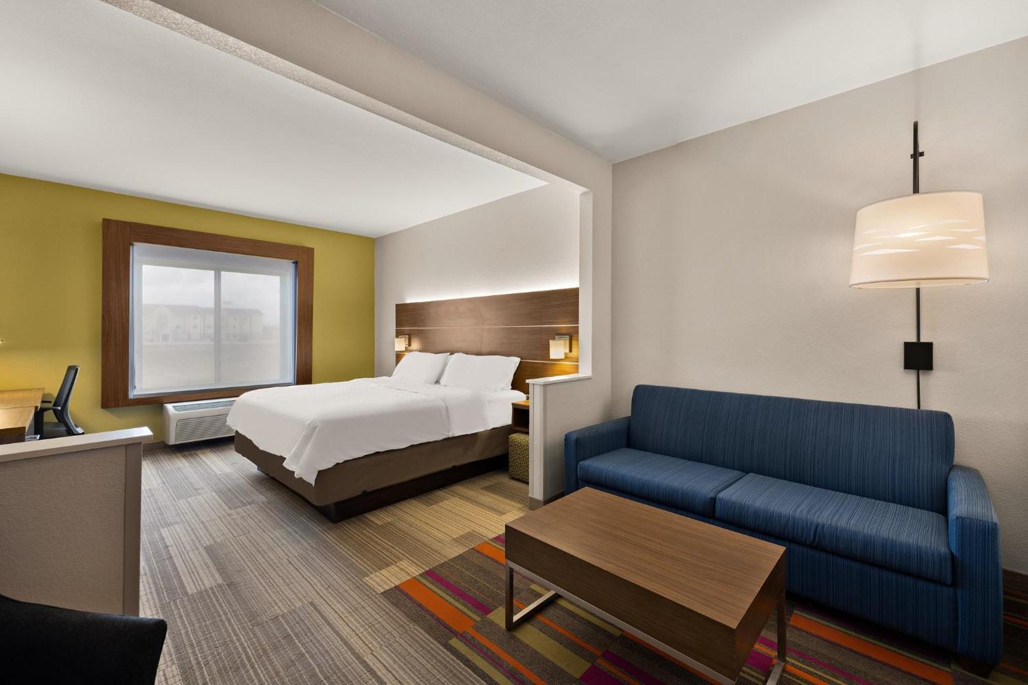 Express & I-70/exit 359 By Ihg Hotel 2*