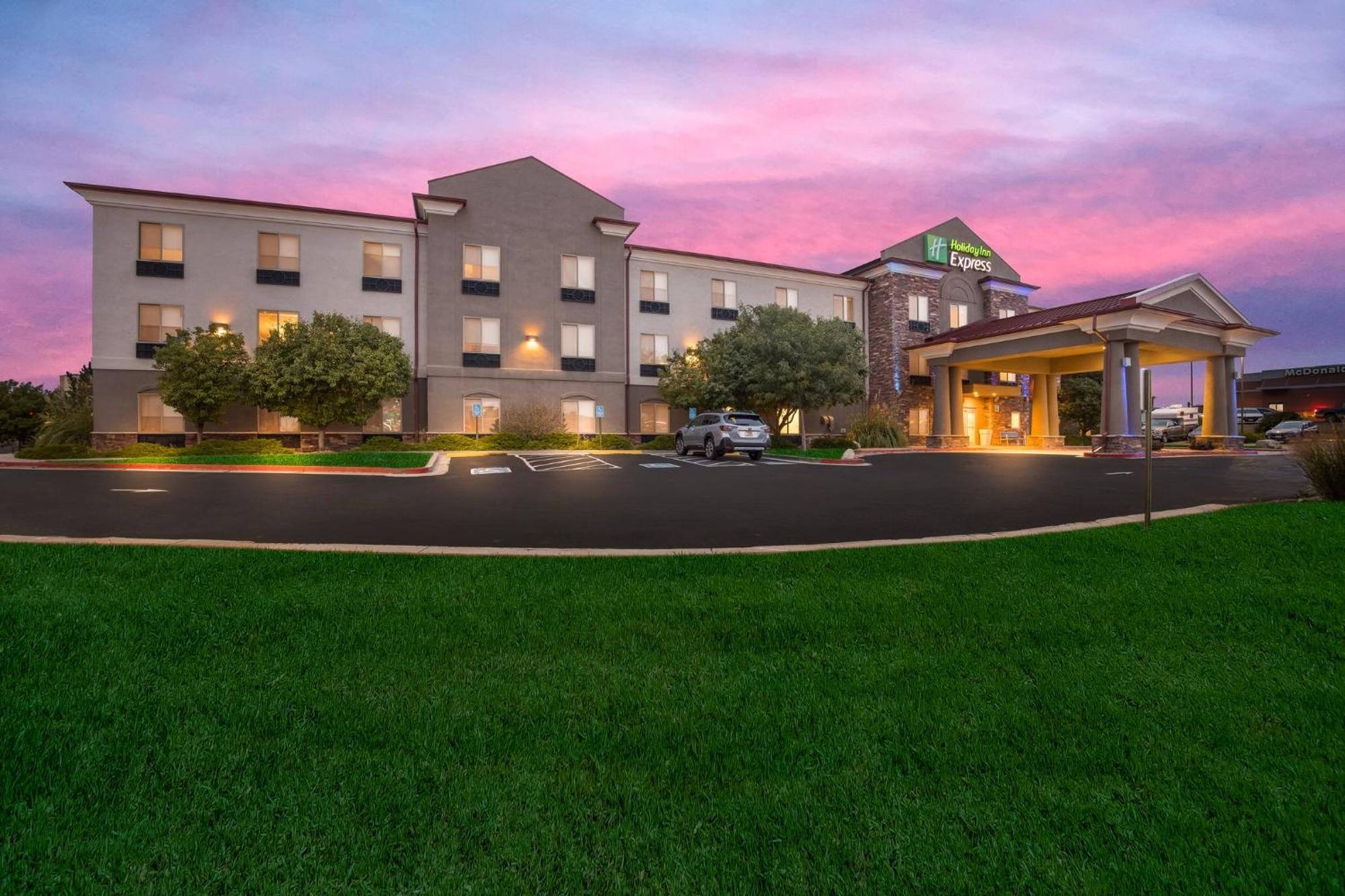Express & I-70/exit 359 By Ihg Limon