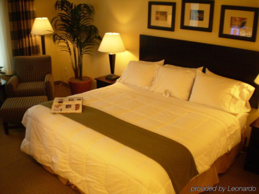 Express & I-70/exit 359 By Ihg Hotel